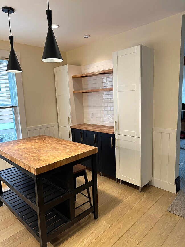 Foto del edificio - 1427 Williamson St