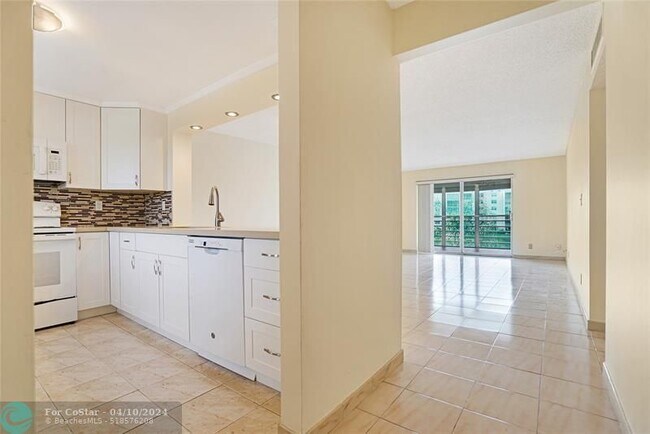 Foto del edificio - 111 SE 3rd Ave