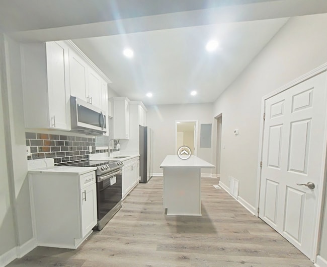 Photo - 249 Laurel Ave SW House