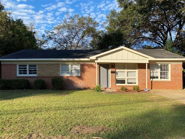 Foto del edificio - 1717 Robison Hill Rd