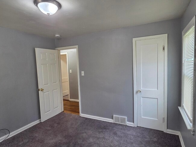 Building Photo - 9245 Archdale St