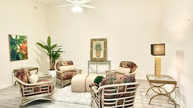 Foto del edificio - 2861 Livingston Ln