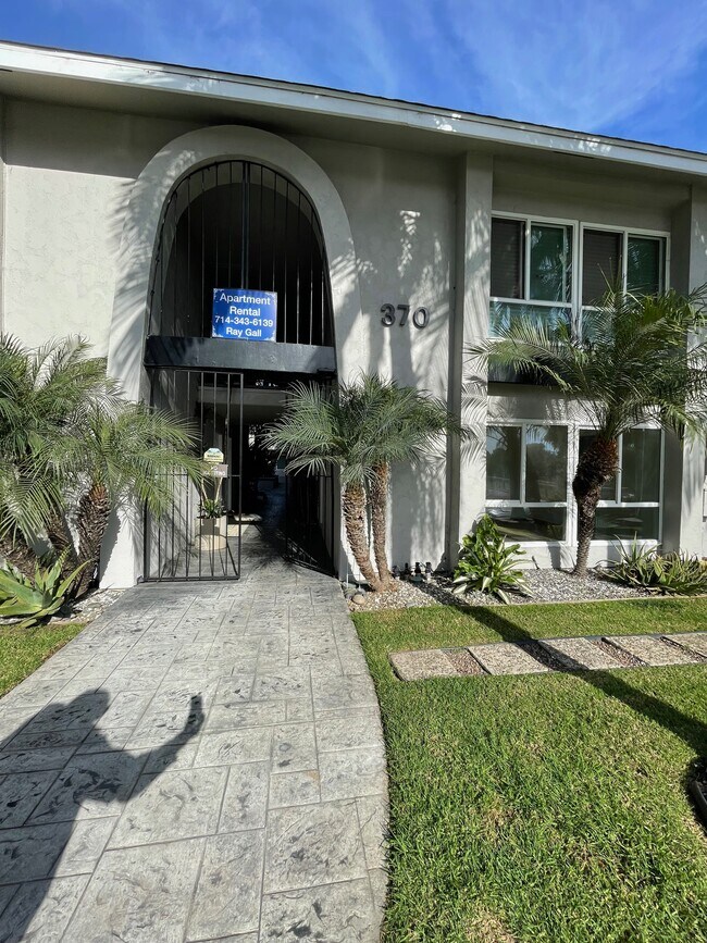 Foto del edificio - 370 Walnut Ave