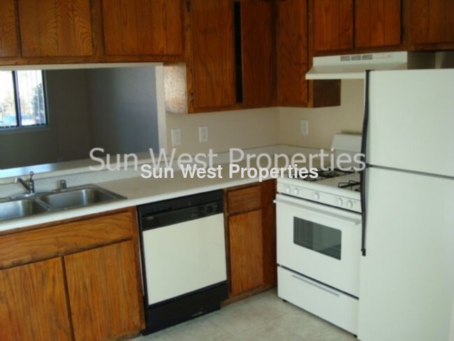 Foto del edificio - 2 Story unit!