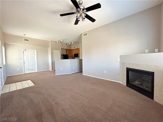 Foto del edificio - 10245 S Maryland Pkwy