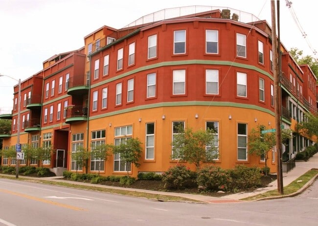 Building Photo - 2411 Brownsboro Rd