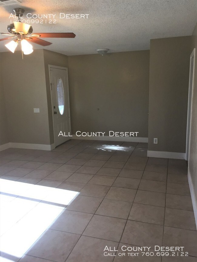 Building Photo - Spacious 4BR/2BA Home for Long Term Lease!!