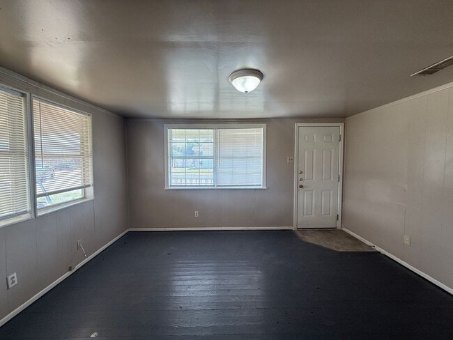 Building Photo - 3315 Cranford Ave