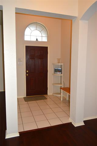 Building Photo - 3402 Ashleaf Dr