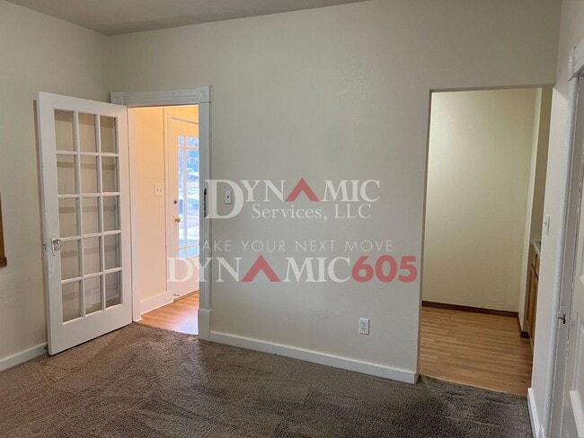 Foto del edificio - 811 S Summit Ave