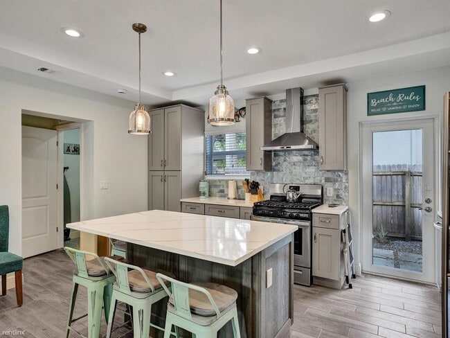 Foto del edificio - 3 br, 2 bath House - 937 SW 17th St