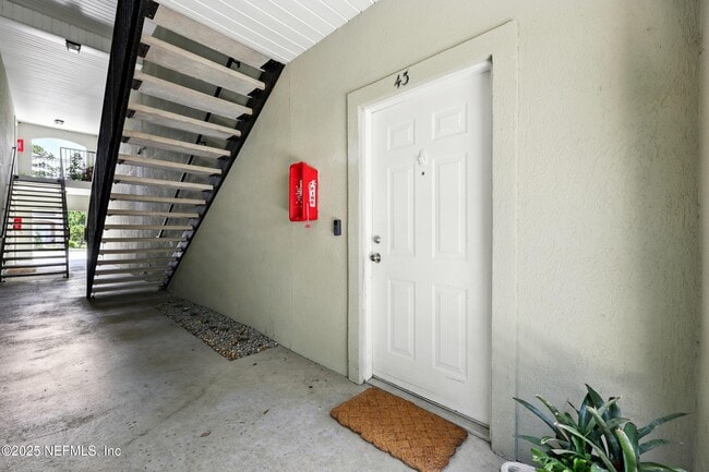Building Photo - 43 Jardin De Mer Pl