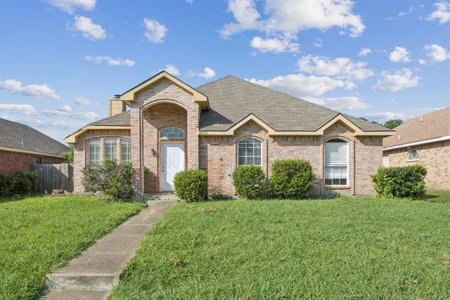 Primary Photo - 1602 Develon Dr