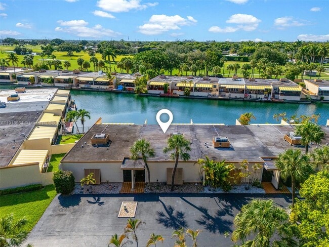 Foto del edificio - 15504 Sharpecroft Dr