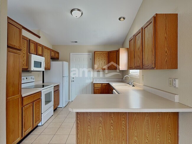 Foto del edificio - 7215 Kidwell Dr