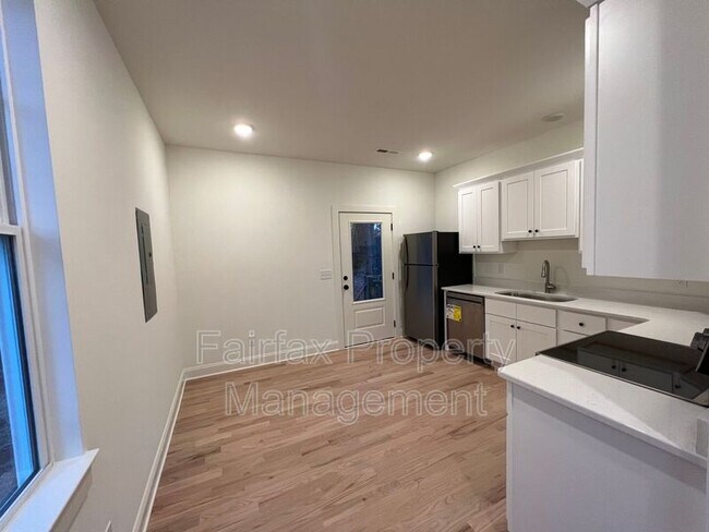 Building Photo - 2810 Cascadilla St