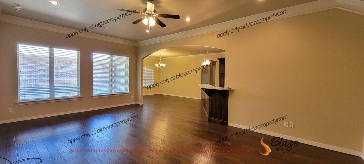 Primary Photo - Rockstar Home with Stunning Features – 3 B...