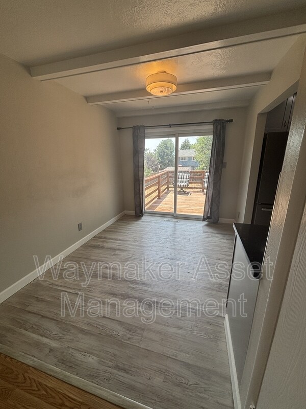 Foto del edificio - 3495 Montebello Dr W