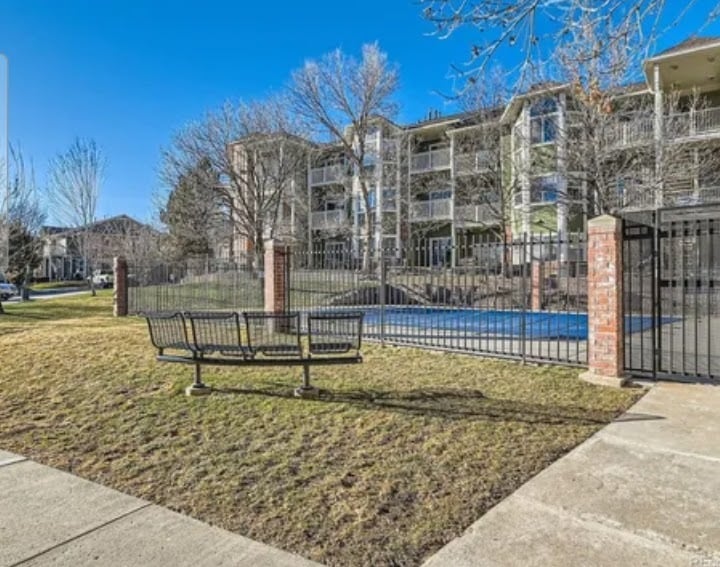 Primary Photo - 2422 W 82nd Pl