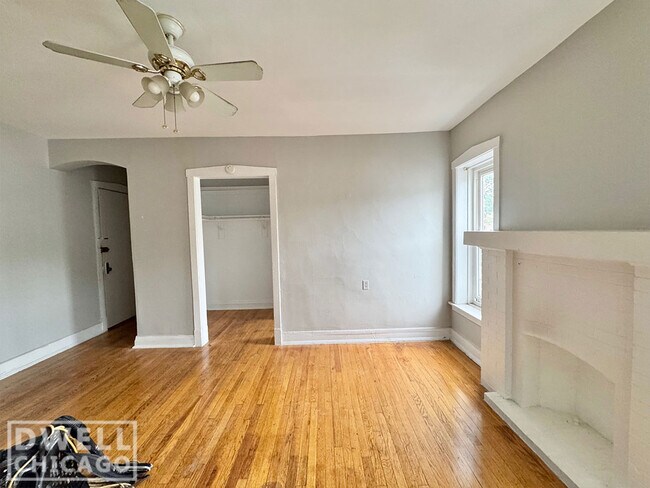 Foto del edificio - 6540 N Lakewood Ave