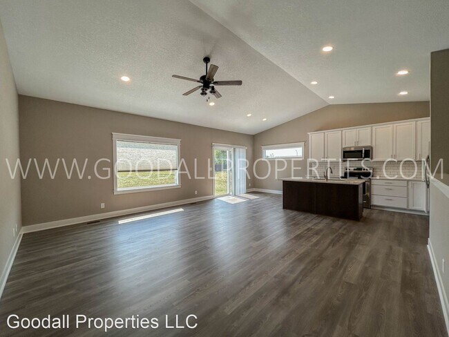 Building Photo - 4 br, 3 bath House - 16760 Wilden Dr