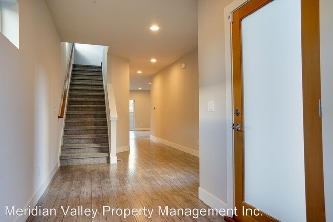 Building Photo - 4 br, 2.5 bath House - 12217 SE 270th PL