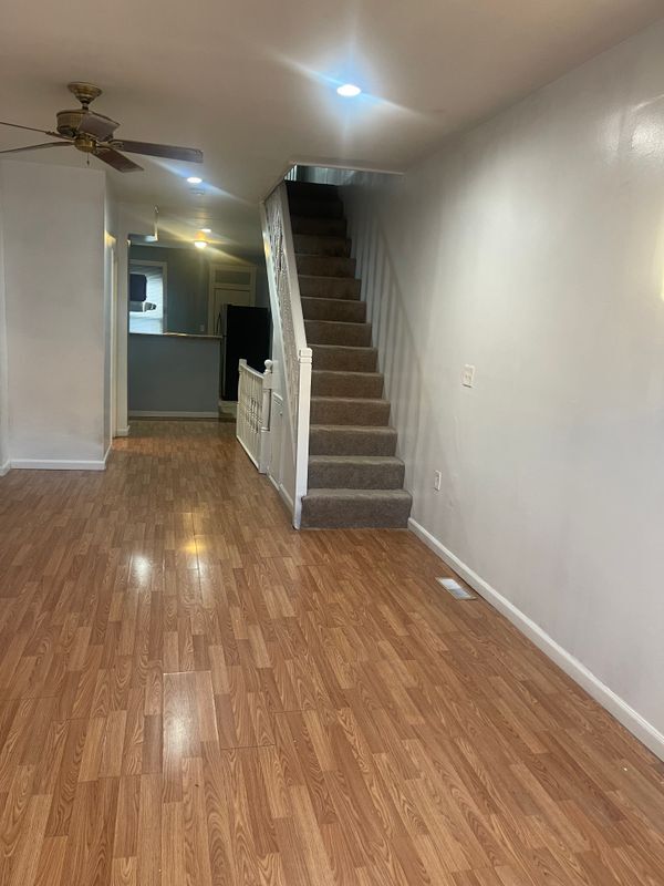 Foto del edificio - 518 Sanford Pl