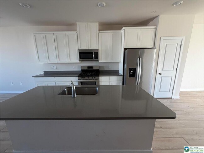 Foto del edificio - 4960 Brookside Ct