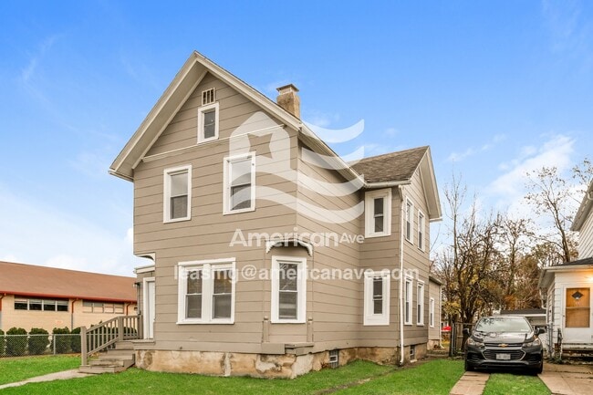 Building Photo - 23 Costar St