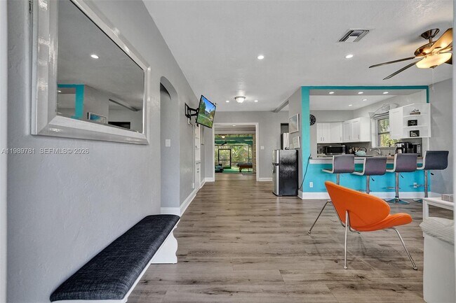 Foto del edificio - 529 NW 8th St