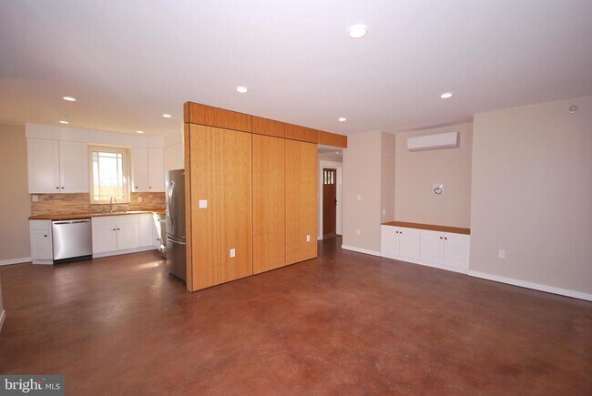 Building Photo - 3138 Fairland Rd