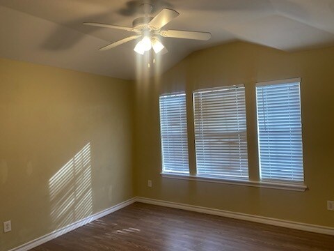 Building Photo - 730 St Maria Dr