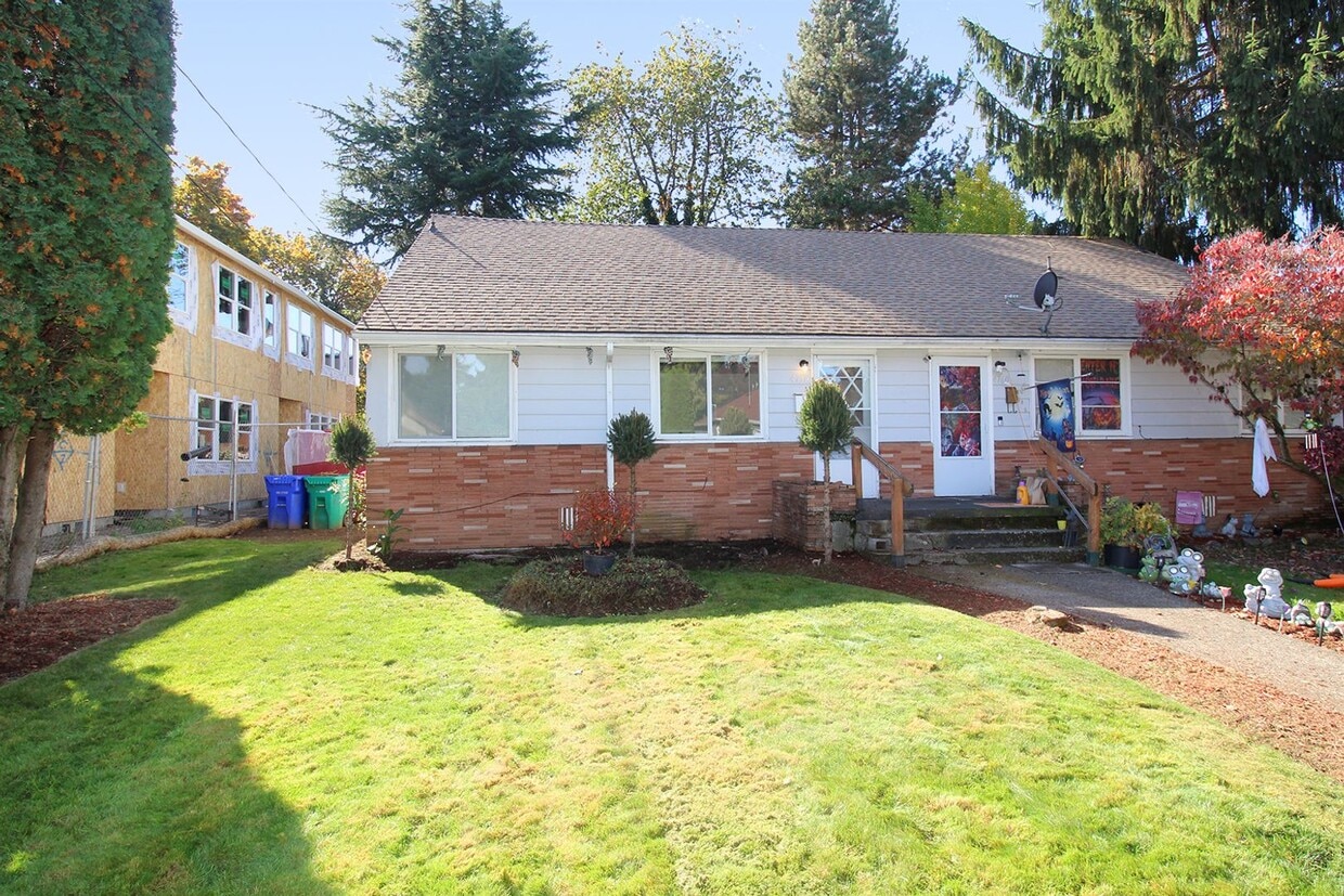 Foto principal - 4756-4760-4760 N Vanderbilt St