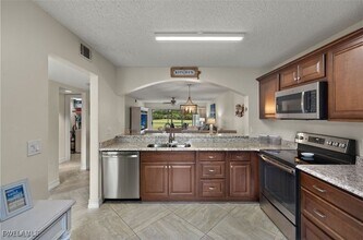 Building Photo - 7025 Dennis Cir