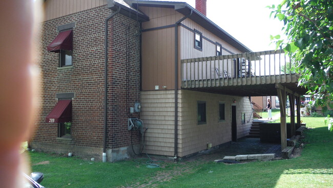 Building Photo - 289 Ewing St
