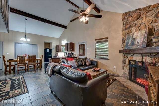 Foto del edificio - 2263 Lones Branch Ln