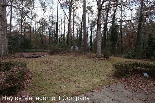Building Photo - 4 br, 2 bath House - 1313 Hickory Lane