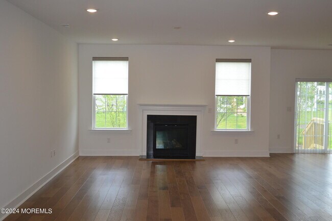 Building Photo - 166 Woolley Ct