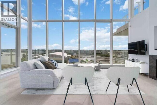 Building Photo - 5111 Hollybridge Way