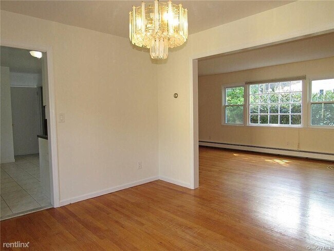 Foto del edificio - 3 br, 1.5 bath House - 182 Lyons Rd