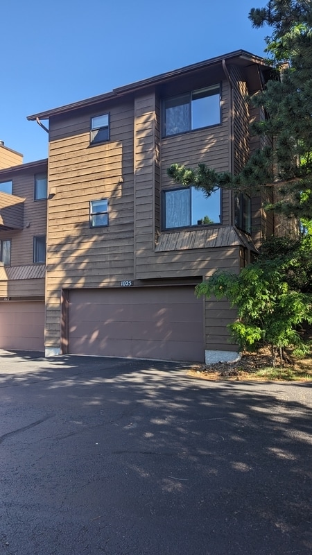 Primary Photo - 1025 Moorings Dr