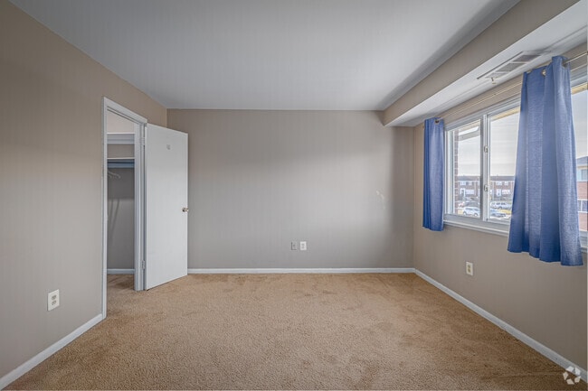 1HAB, 1BA - Dormitorio - Maiden Choice Apartments