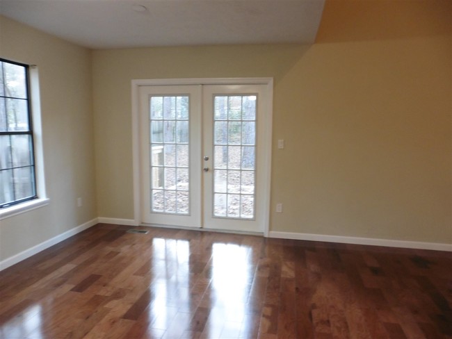 Building Photo - 3608 Little Fox Ln