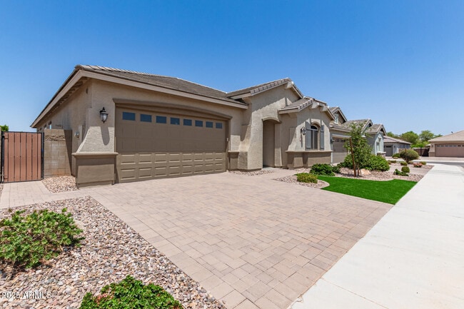 Building Photo - 2808 W Roosevelt Dr