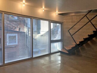 Building Photo - 947 Liberty Ave