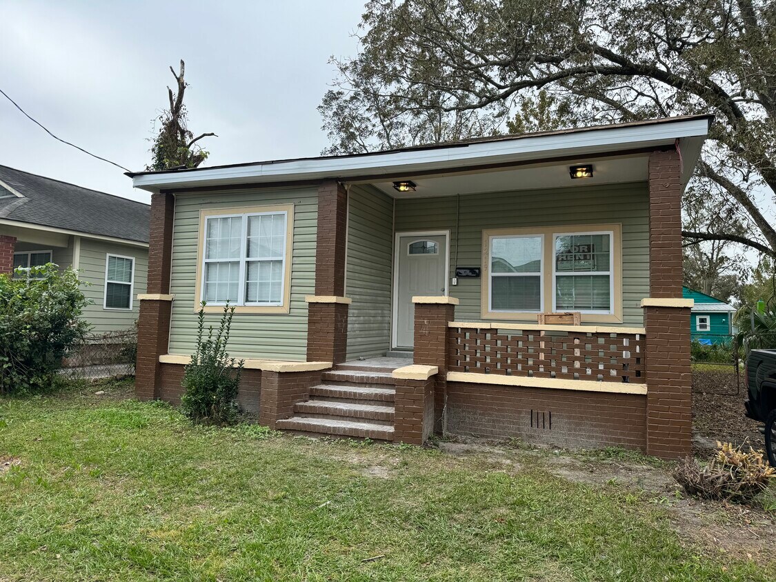Foto principal - 1219 Richards St