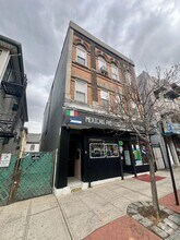 Building Photo - 1505 Summit Ave