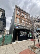 Building Photo - 1505 Summit Ave