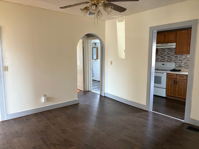 Foto del edificio - 152 Blacks Rd