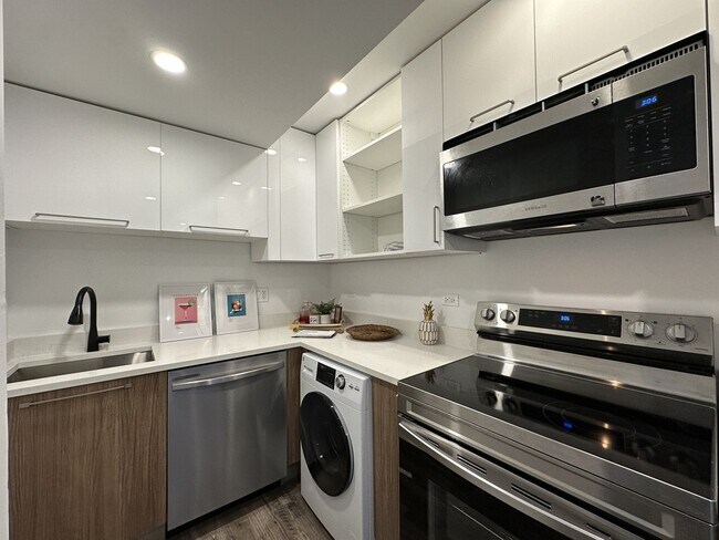 Foto del edificio - 941 W Carmen Ave